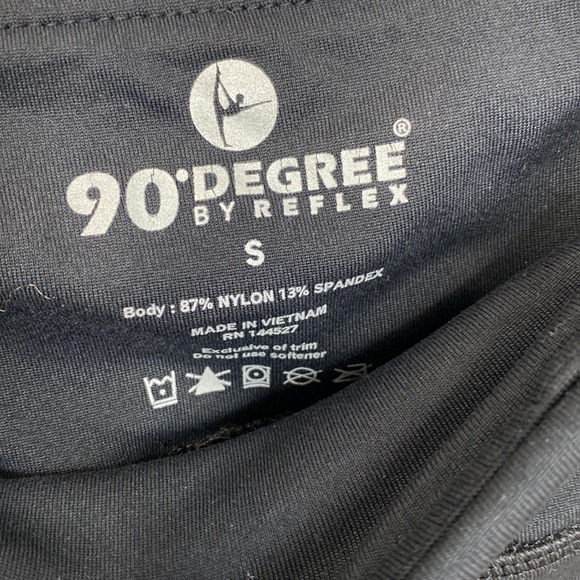 90° By Reflex Capri Length Athletic Leggings Black Size: Small - Picture 3 of 3